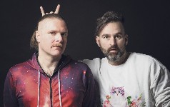 _versions/2025/äffchen_and_craigs_p1a7589_by_zoe_goldstein_small.jpg