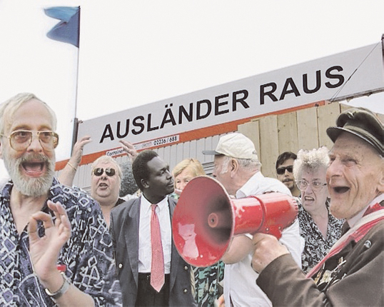 6_auslander-raus-von-paul-poet_copyright-filmgalerie-451.jpg.700x450_q95 Statt gutes lieber schlechtes Gewissen erzeugen: Filmstills aus der Kino-Doku „Ausländer raus! Schlingensiefs Container“ (A 2002, Regie/Buch: Paul Poet) erhältlich bei Filmgalerie451 und Hoanzl. Fotos Paul Poet