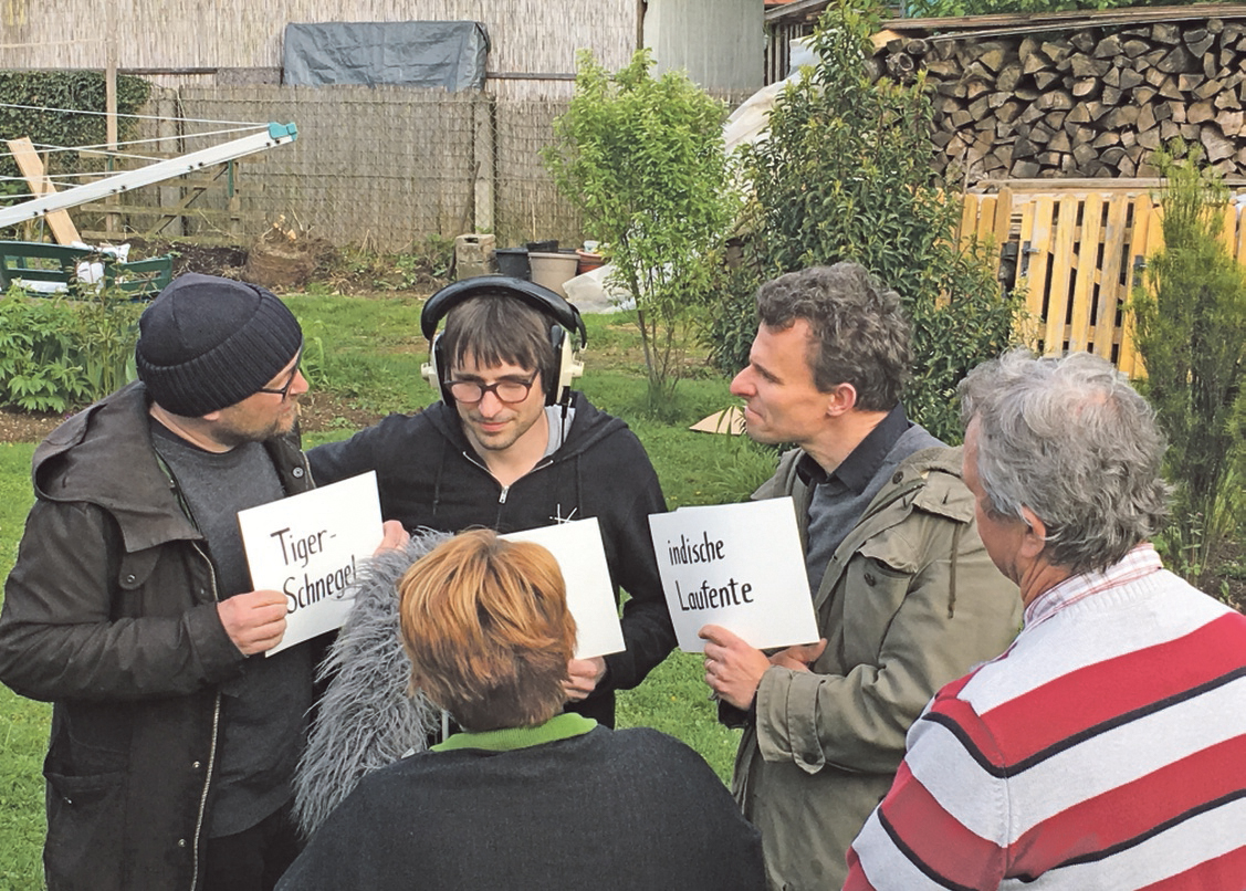 FdR-2017_Club-Real_Gartenpolitik_foto_ Club Real Gärten als Mikrostaaten, GartenbesitzerInnen und ihre Gartenverfassung: Die „Gartenpolitik“ von sechs Gärten nimmt der Club Real ins Visier. Foto Norbert Artner