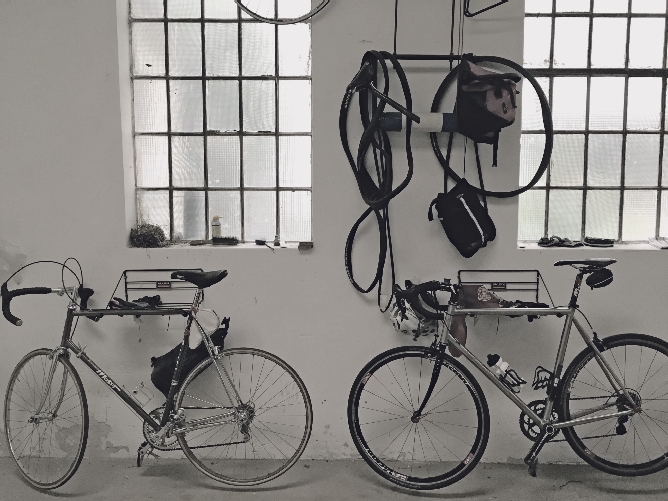 JA_IMG_1090 Francesco Moser und CAPO. – Alles hat seinen Platz im Atelier. Foto Johannes Staudinger