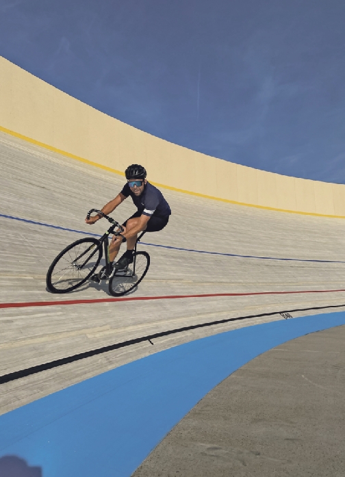 CM-11-23-2 Foto Velodrom Linz